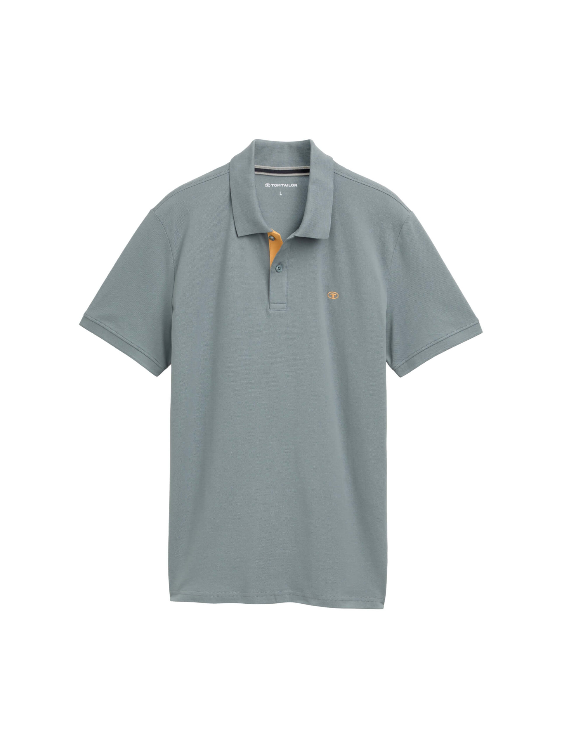 basic polo with contrast