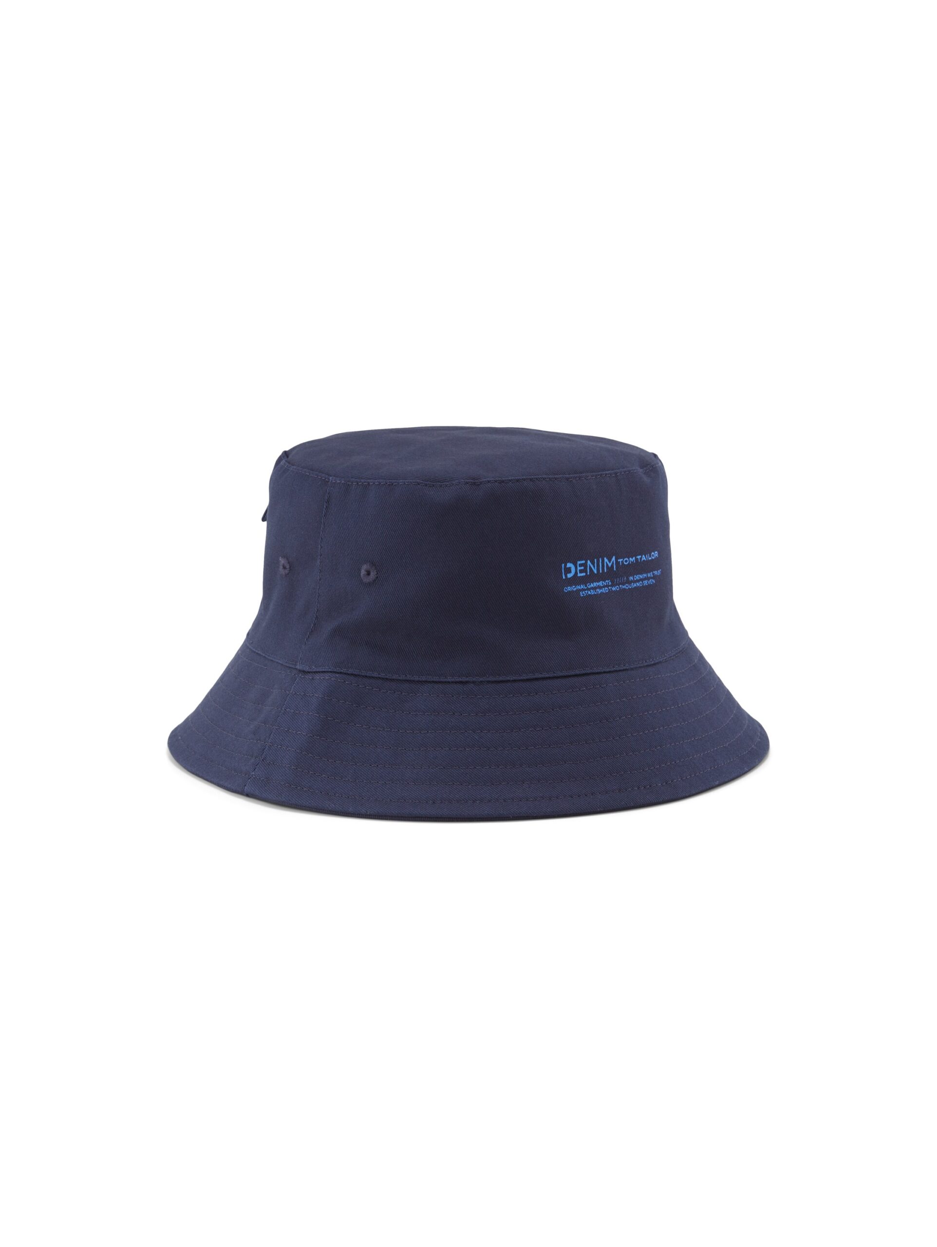 Bucket hat with a logo print