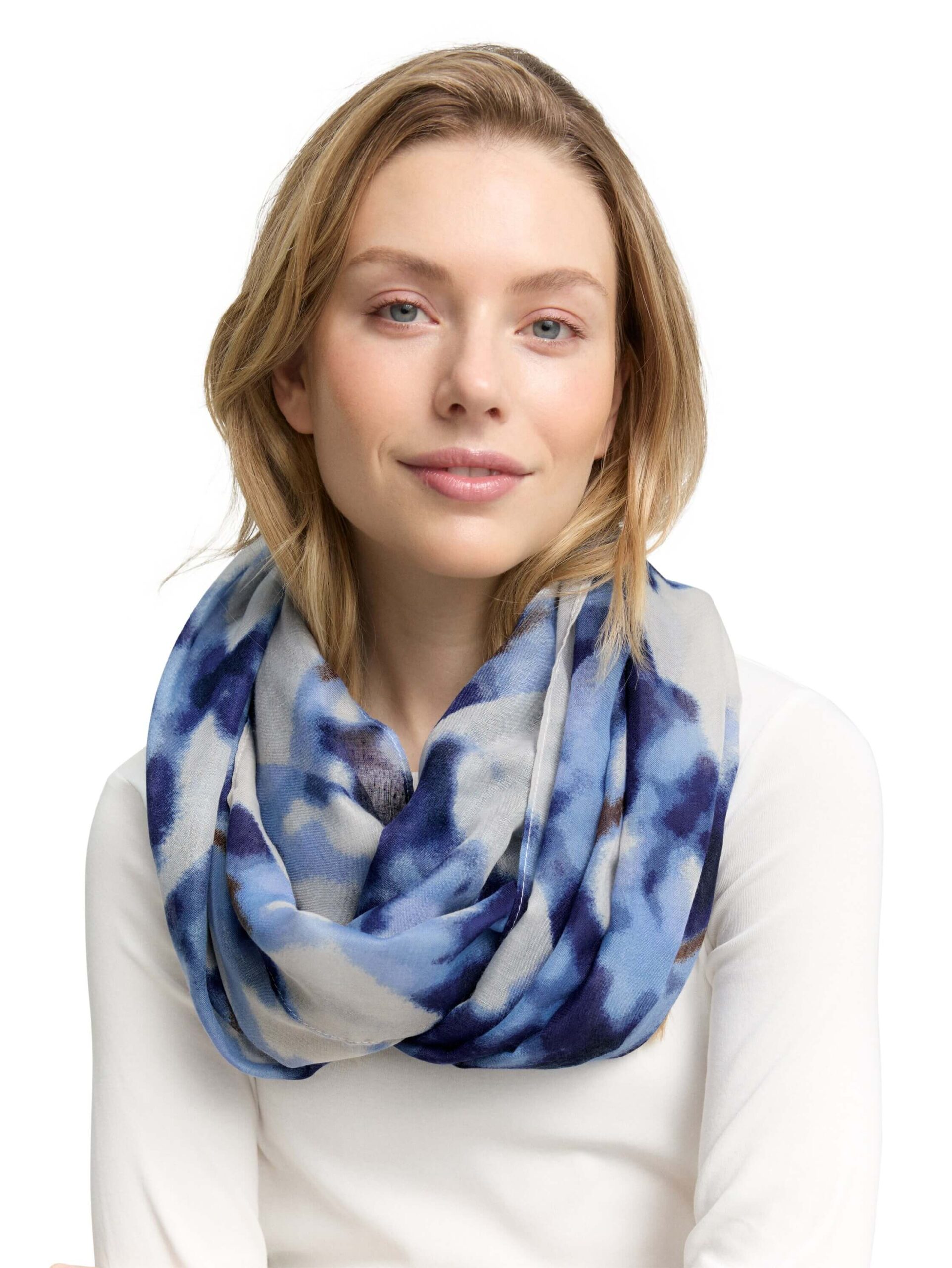 printed loop scarf