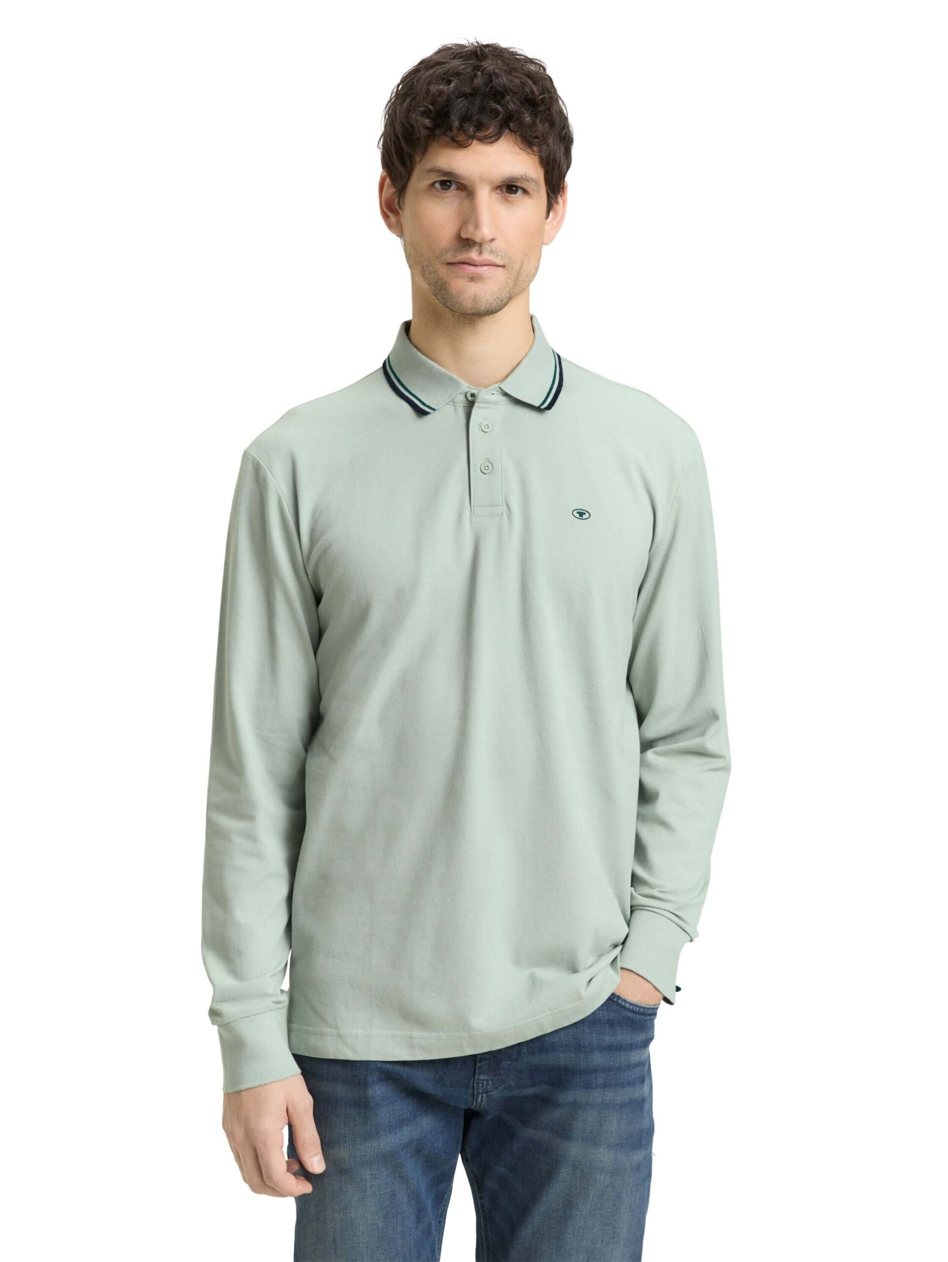 detailed polo