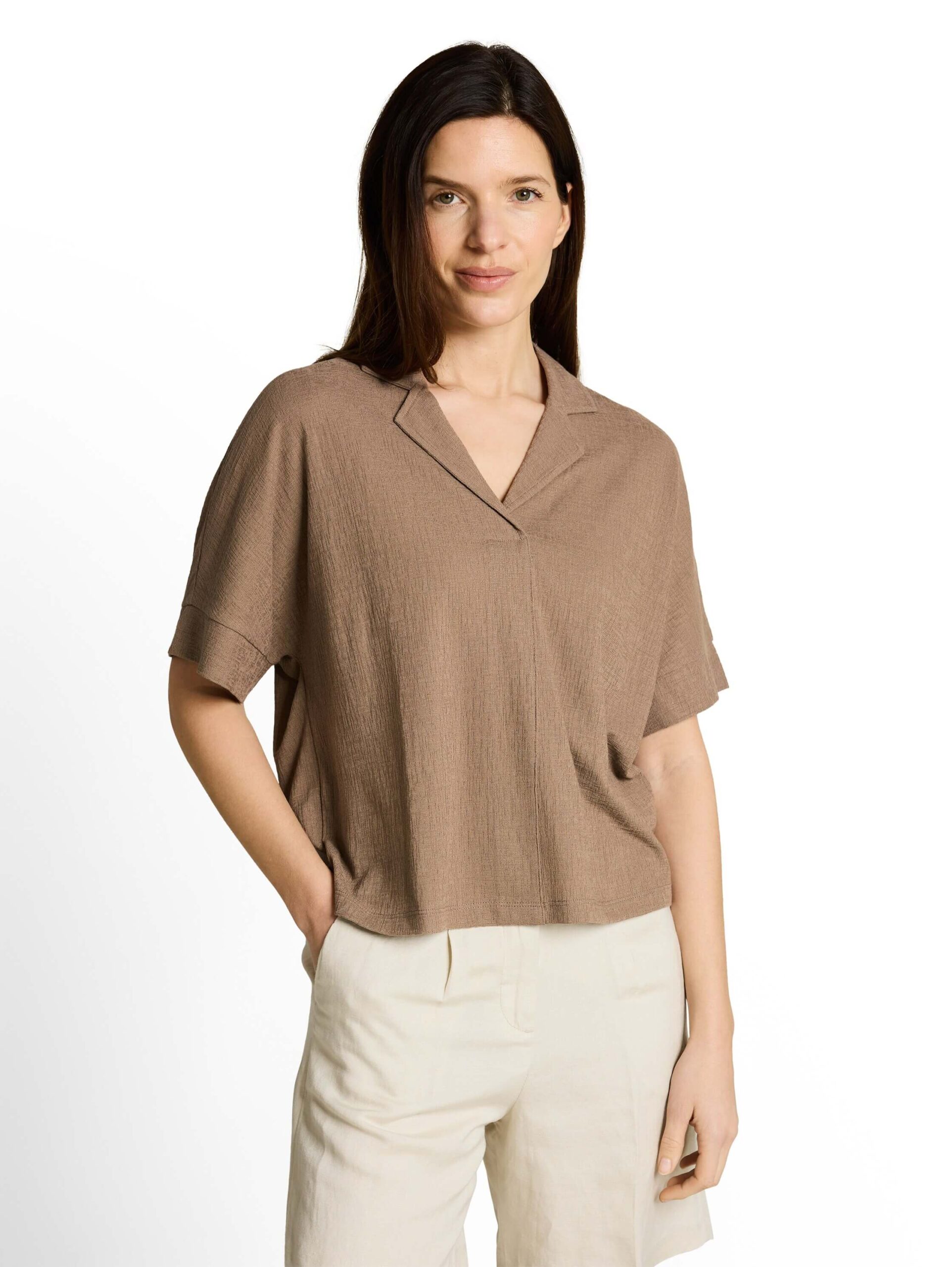 T-shirt structure lapel collar