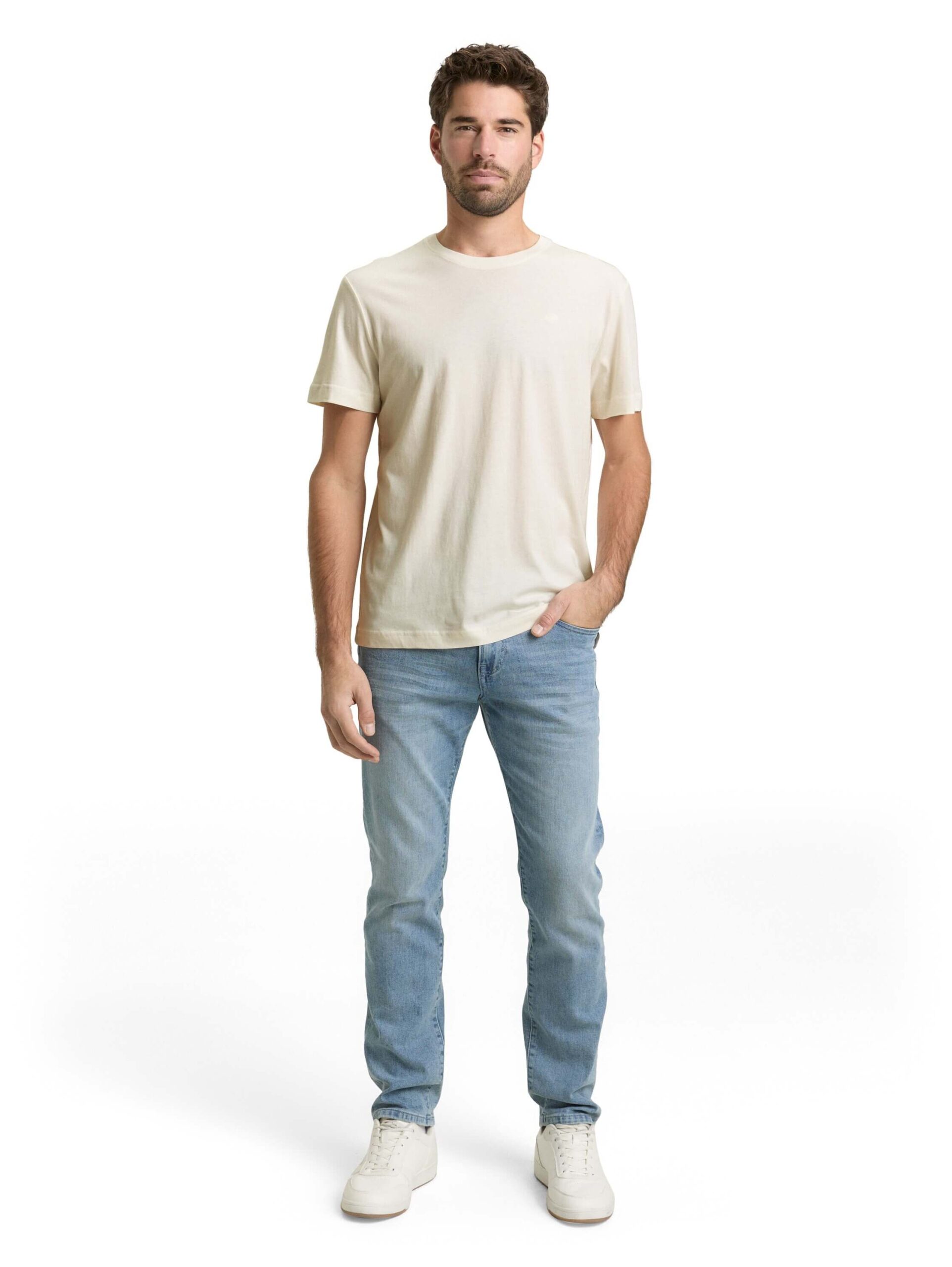 t-shirt with embro